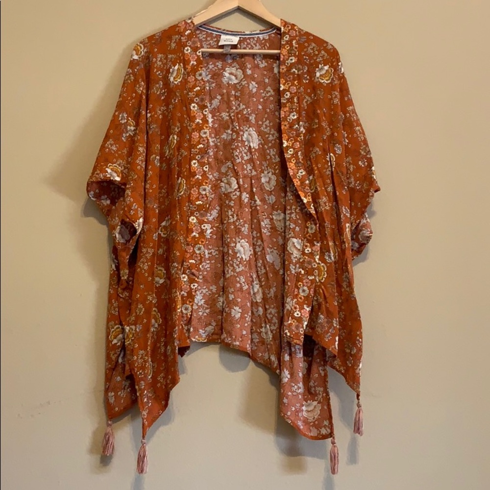 ✨Super Cute Floral Tassel Cardigan✨